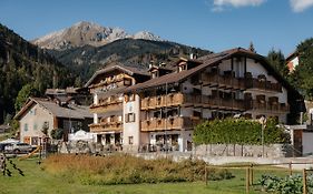 Hotel Montanara